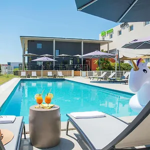 https://ibis-styles-pertuis-84120.fr-provencehotel.com